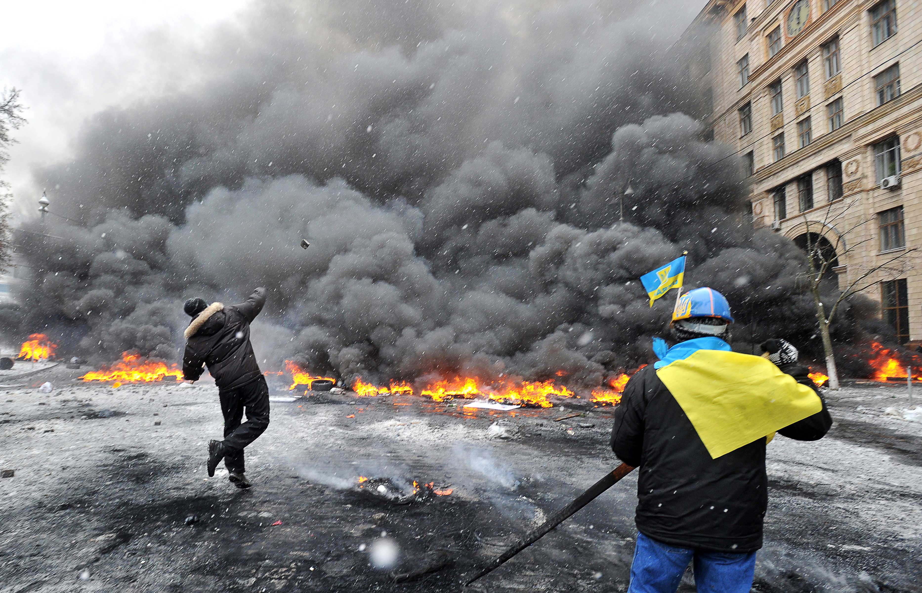 http://pixel.nymag.com/content/dam/daily/intelligencer/2014/01/22/ukraine-protests/22-ukraine-protests-05.jpg