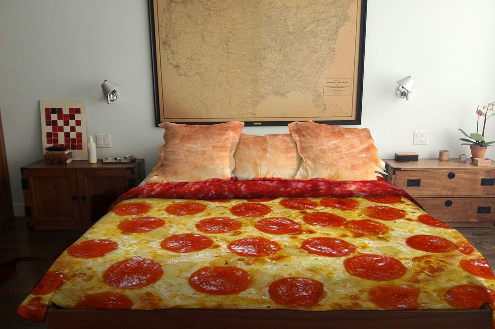 01-pizza-bed.w529.h352.2x.jpg