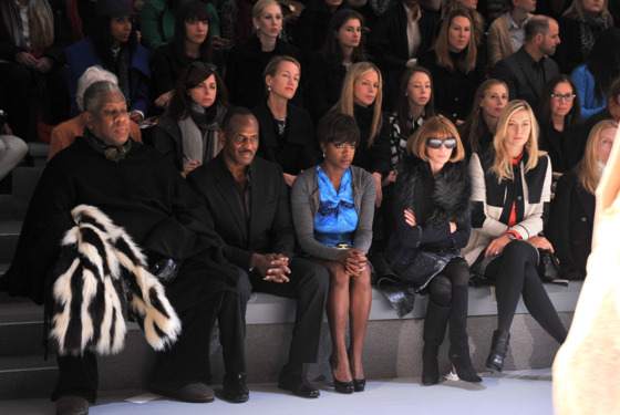 NEW YORK, NY - FEBRUARY 14:  (L-R) Andre Leon Talley, Julius Tennon, actress Viola Davis, Editor-in-Chief of Vogue Anna Wintour and professional tennis player Maria Sharapova attend the Vera Wang Fall 2012 fashion show during Mercedes-Benz Fashion at The Stage at Lincoln Center on February 14, 2012 in New York City.  (Photo by Stephen Lovekin/Getty Images for Mercedes-Benz Fashion Week)