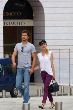 PARIS, FRANCE - JULY 05:  (EXCLUSIVE COVERAGE) (L-R) Joshua Jackson and Diane Kruger are seen on the 'Place Vendome' on July 5, 2012 in Paris, France.  (Photo by Paul Hubble/WireImage)