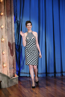 LATE NIGHT WITH JIMMY FALLON -- Episode 670 -- Pictured: Anne Hathaway -- (Photo by: Lloyd Bishop/NBC)