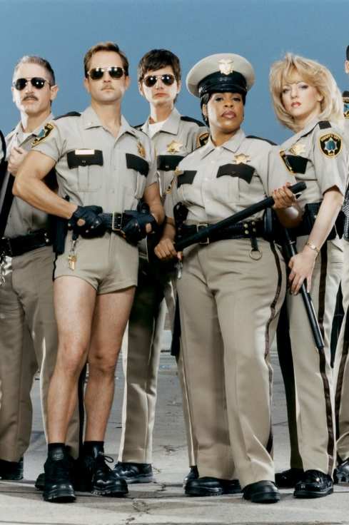 reno 911 video shorts cop