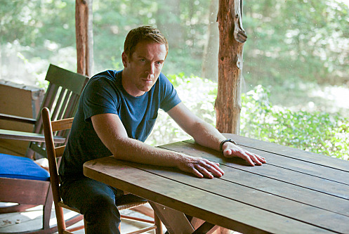 Damien Lewis as Nicholas "Nick" Brody in Homeland (episode 7) - Photo: Kent Smith/SHOWTIME - Photo ID: homeland_106_0399 Damien Lewis as Nicholas "Nick" Brody in Homeland (episode 7) - Photo: Kent Smith/SHOWTIME - Photo ID: homeland_106_0399