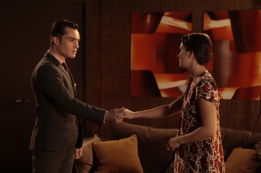 "Riding In Town Cars With Boys" GOSSIP GIRL Pictured (L-R) Ed Westwick as Chuck Bass and Leighton Meester as Blair Waldorf PHOTO CREDIT: GIOVANNI RUFINO/THE CW © 2011 THE CW Network, LLC. All Rights Reserved.