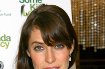NEW YORK - MAY 08: Musician Feist attends the Rainforest Foundation Fund's "Some Kinda Legacy" benefit party at The Plaza on May 08, 2008 in New York City. (Photo by Scott Wintrow/Getty Images)