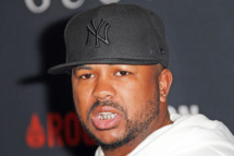 LOS ANGELES, CA - FEBRUARY 12: Recording artist The-Dream arrives at the Gucci and RocNation Pre-GRAMMY Brunch at the Soho House on February 12, 2011 in Los Angeles, California. (Photo by Frederick M. Brown/Getty Images) *** Local Caption *** The-Dream