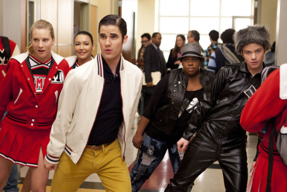 GLEE: L-R: Brittany (Heather Morris), Blaine (Darren Criss), Santana (Naya Rivera), Mercedes (Amber Riley) and Kurt (Chris Colfer) perform in the "Michael" episode of GLEE airing Tuesday, Jan. 31 (8:00-9:00 PM ET/PT) on FOX. ©2012 Fox Broadcasting Co. CR: Adam Rose/FOX GLEE: L-R: Brittany (Heather Morris), Blaine (Darren Criss), Santana (Naya Rivera), Mercedes (Amber Riley) and Kurt (Chris Colfer) perform in the "Michael" episode of GLEE airing Tuesday, Jan. 31 (8:00-9:00 PM ET/PT) on FOX. ©2012 Fox Broadcasting Co. CR: Adam Rose/FOX
