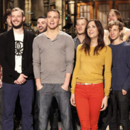 SATURDAY NIGHT LIVE -- Episode 1611 "Channing Tatum" -- Pictured: (l-r) Bon Iver, Channing Tatum, Kristen Wiig -- Photo by: Dana Edelson/NBC SATURDAY NIGHT LIVE -- Episode 1611 "Channing Tatum" -- Pictured: (l-r) Bon Iver, Channing Tatum, Kristen Wiig -- Photo by: Dana Edelson/NBC