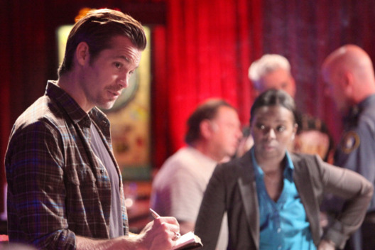 JUSTIFIED: Episode 5: Thick as Mud (Airs February 14, 10:00 pm e/p). L-R: Timothy Olyphant and Erica Tazel.