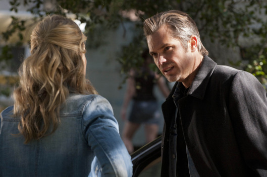 JUSTIFIED: Episode 6: When the Guns Come Out (Airs February 21, 10:00 pm e/p). Pictured L-R: Joelle Carter and Timothy Olyphant.