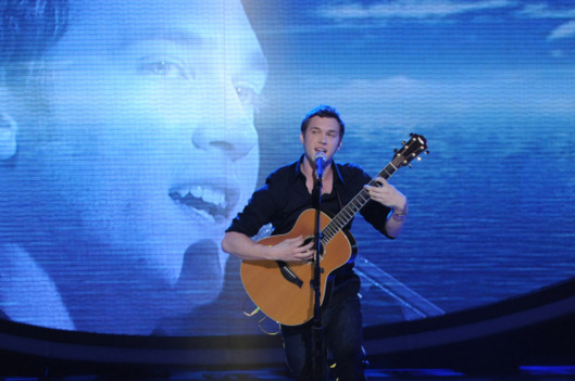 AMERICAN IDOL: Phillip Phillips performs in front of the Judges on AMERICAN IDOL airing Tuesday, Feb. 28