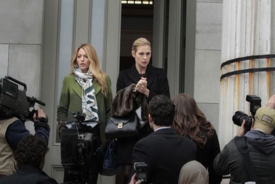 Gossip Girl "Despicable B" Pictured (L-R): Blake Lively as Serena Van Der Woodsen and Kelly Rutherford as Lily Van Der Woodsen PHOTO CREDIT: GIOVANNI RUFINO / THE CW ©2011 THE CW NETWORK. ALL RIGHTS RESERVED Gossip Girl "Despicable B" Pictured (L-R): Blake Lively as Serena Van Der Woodsen and Kelly Rutherford as Lily Van Der Woodsen PHOTO CREDIT: GIOVANNI RUFINO / THE CW ©2011 THE CW NETWORK. ALL RIGHTS RESERVED