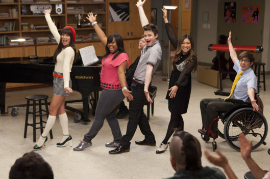GLEE: The glee club performs in the "Goodbye" season finale episode of GLEE airing Tuesday, May 22 (9:00 - 10:00 PM ET/PT) on FOX. Pictured L-R: Lea Michele, Amber Riley, Chris Colfer, Jenna Ushkowitz and Kevin McHale. ?2012 Fox Broadcasting Co.