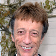 LONDON, UNITED KINGDOM - MAY 09: Robin Gibb attends a plaque unveiling for Sir john Mills at Pinewood Studios on May 9, 2010 in London, England. (Photo by Stuart Wilson/Getty Images) *** Local Caption *** Robin Gibb LONDON, UNITED KINGDOM - MAY 09: Robin Gibb attends a plaque unveiling for Sir john Mills at Pinewood Studios on May 9, 2010 in London, England. (Photo by Stuart Wilson/Getty Images) *** Local Caption *** Robin Gibb
