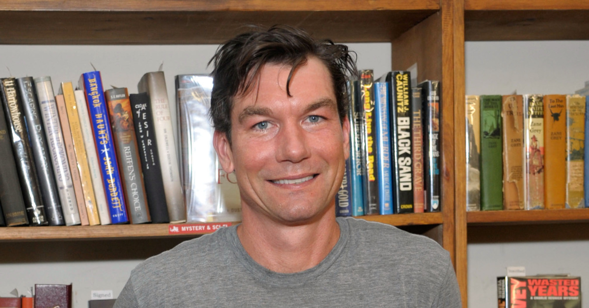 Jerry O’Connell Cast As Herman Munster Vulture