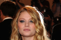 NEW YORK - MAY 03: Actress Emilie de Ravin attends the Costume Institute Gala Benefit to celebrate the opening of the "American Woman: Fashioning a National Identity" exhibition at The Metropolitan Museum of Art on May 3, 2010 in New York City. (Photo by Larry Busacca/Getty Images) *** Local Caption *** Emilie de Ravin