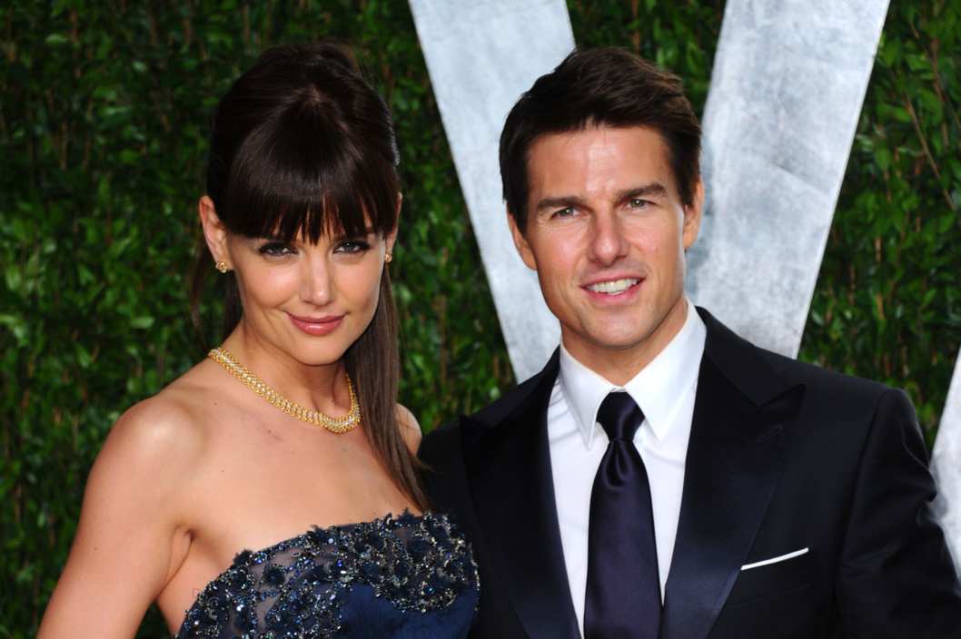 WEST HOLLYWOOD, CA - FEBRUARY 26: Actress Katie Holmes (L) and actor Tom Cruise arrives at the 2012 Vanity Fair Oscar Party hosted by Graydon Carter at Sunset Tower on February 26, 2012 in West Hollywood, California. (Photo by Alberto E. Rodriguez/Getty Images)