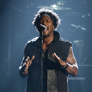LOS ANGELES, CA - JULY 01: Singer D'Angelo performs onstage during the 2012 BET Awards at The Shrine Auditorium on July 1, 2012 in Los Angeles, California. (Photo by Michael Buckner/Getty Images For BET) LOS ANGELES, CA - JULY 01: Singer D'Angelo performs onstage during the 2012 BET Awards at The Shrine Auditorium on July 1, 2012 in Los Angeles, California. (Photo by Michael Buckner/Getty Images For BET)