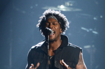 LOS ANGELES, CA - JULY 01: Singer D'Angelo performs onstage during the 2012 BET Awards at The Shrine Auditorium on July 1, 2012 in Los Angeles, California. (Photo by Michael Buckner/Getty Images For BET)