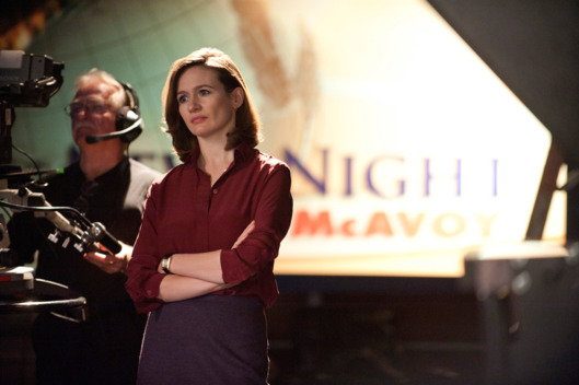 THE NEWSROOM episode 2: Emily Mortimer.