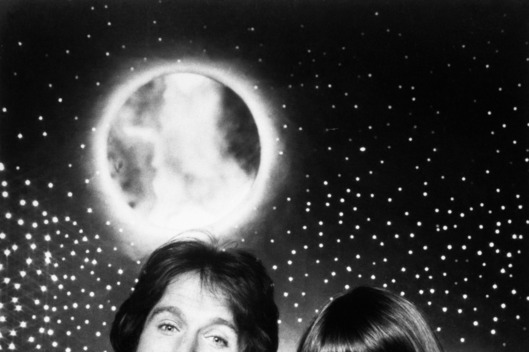 27 Jan 1979 --- Original caption: TV Show Mork and Mindy. Actor Robin Williams and actress Pam Dawber shown in scenes from TV show.