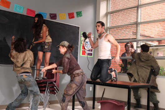 GLEE: Blaine (Darren Criss, on table) performs in the "Makeover" episode of GLEE airing Thursday, Sept. 27 (9:00-10:00 PM ET/PT) on FOX.