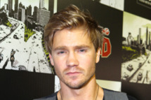 Actor Chad Michael Murray attends "The Walking Dead" 100th Issue Black-Carpet event powered by Hyundai and Future US at PETCO Park on July 13, 2012 in San Diego, California.