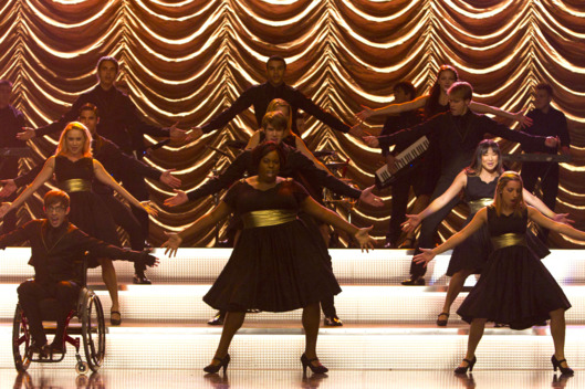 GLEE: New Directions perform in the "Thanksgiving" episode of GLEE airing Thursday, Nov. 29 (9:00-10:00 PM ET/PT) on FOX.
