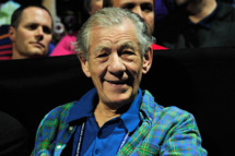 British actor Ian Mckellen watches Switzerland's Roger Federer play against Argentina's Juan Martin Del Potro during their group B singles match in the round robin stage on the sixth day of the ATP World Tour Finals tennis tournament in London on November 10, 2012.