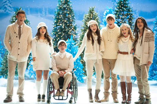 GLEE: L-R: Finn (Cory Monteith), Tina (Jenna Ushkowitz), Artie (Kevin McHale), Marley (Melissa Benoist), Ryder (Blake Jenner), Kitty (Becca Tobin) and Joe (Samuel Larsen) perform in the "Glee, Actually" episode of GLEE airing Thursday, Dec. 13 (9:00-10:00 PM ET/PT)