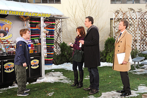 "The Final Page, Part One And Two" -- Marshall (Jason Segel, right-center) and Lily (Alyson Hannigan, left-center) run into an acquaintance from college (Seth Green, left), on a special one-hour episode of HOW I MET YOUR MOTHER, Monday, Dec. 17 (8:00-9:00 PM, ET/PT) on the CBS Television Network. "The Final Page, Part One And Two" -- Marshall (Jason Segel, right-center) and Lily (Alyson Hannigan, left-center) run into an acquaintance from college (Seth Green, left), on a special one-hour episode of HOW I MET YOUR MOTHER, Monday, Dec. 17 (8:00-9:00 PM, ET/PT) on the CBS Television Network.