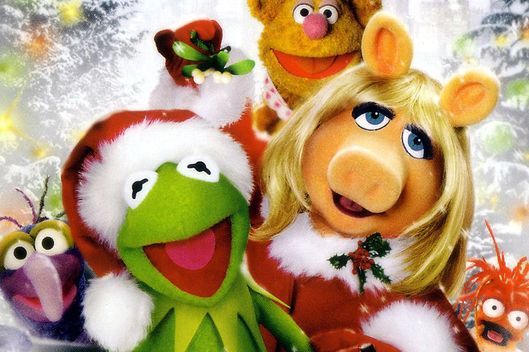 Muppet Family Christmas Watch Out For The Icy Patch