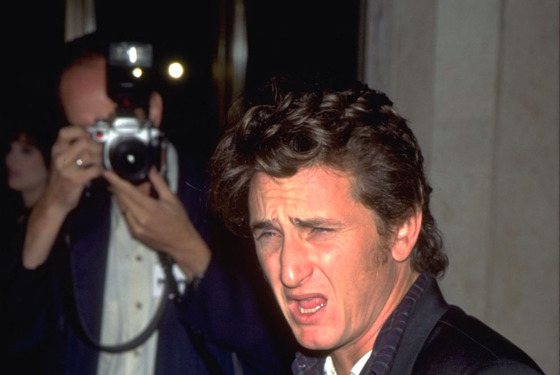 09 Nov 1995, Los Angeles, California, USA --- FILM PREMIERE: SEAN PENN'S 'THE CROSSING GUARD' --- Image by © Frank Trapper/Sygma/Corbis 09 Nov 1995, Los Angeles, California, USA --- FILM PREMIERE: SEAN PENN'S 'THE CROSSING GUARD' --- Image by © Frank Trapper/Sygma/Corbis