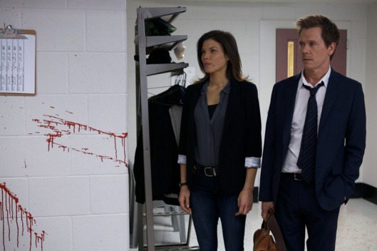 THE FOLLOWING: Former FBI agent Ryan Hardy (Kevin Bacon, R) is brought in to help solve a crime in the new drama THE FOLLOWING premiering Jan. 21 (9:00-10:00 PM ET/PT) on FOX.