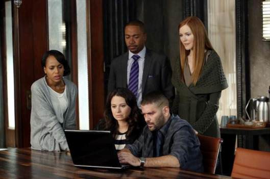 SCANDAL - "Truth or Consequences" - After discovering the truth about the rigged White House election, the "Gladiators in Suits" realize that a quickly unraveling Olivia may not always wear the white hat. Meanwhile, Mellie is forced to take extreme measures to try and reel Fitz in, on ABC's "Scandal," THURSDAY, JANUARY 31 (10:02-11:00 p.m., ET) on the ABC Television Network.