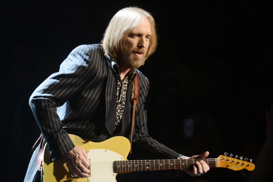 Tom Petty And The Heartbreakers perform at Royal Albert Hall. Tom Petty And The Heartbreakers perform at Royal Albert Hall.