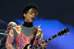LAS VEGAS, NV - SEPTEMBER 22: Recording artist Prince performs with singer Mary J. Blige onstage during the 2012 iHeartRadio Music Festival at the MGM Grand Garden Arena on September 22, 2012 in Las Vegas, Nevada. (Photo by Christopher Polk/Getty Images for Clear Channel) LAS VEGAS, NV - SEPTEMBER 22: Recording artist Prince performs with singer Mary J. Blige onstage during the 2012 iHeartRadio Music Festival at the MGM Grand Garden Arena on September 22, 2012 in Las Vegas, Nevada. (Photo by Christopher Polk/Getty Images for Clear Channel)