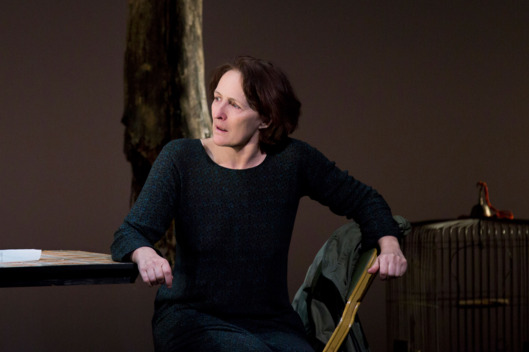 Fiona Shaw in The Testament of Mary By Colm T?ib?n Directed by Deborah Warner.