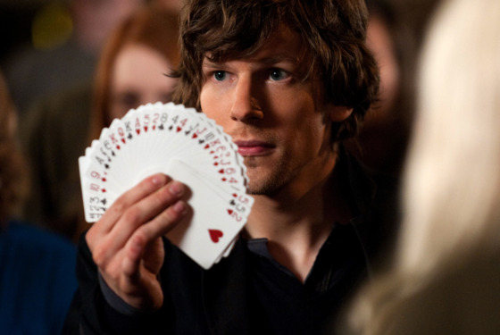 NOW YOU SEE MEJESSE EISENBERG stars in NOW YOU SEE ME.Ph: Barry Wetcher, SMPSP© 2013 Summit Entertainment, LLC. All rights reserved. NOW YOU SEE MEJESSE EISENBERG stars in NOW YOU SEE ME.Ph: Barry Wetcher, SMPSP© 2013 Summit Entertainment, LLC. All rights reserved.