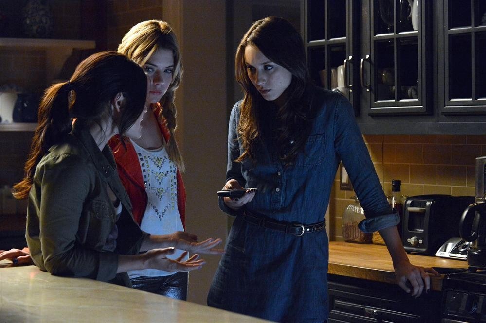 Pretty Little Liars Recap Bye Bye Birdie Vulture