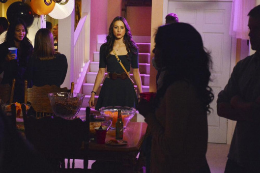 PRETTY LITTLE LIARS - "Gamma Zeta Die!"