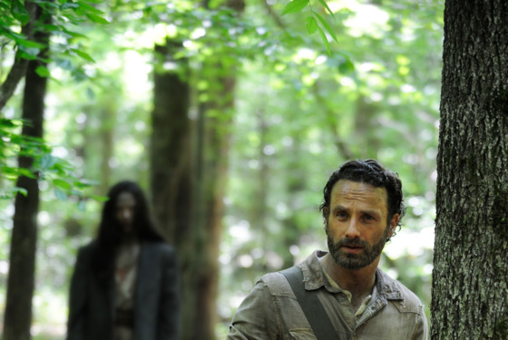 Rick Grimes (Andrew Lincoln) - The Walking Dead_Season 4, Episode 1 - Photo Credit: Gene Page/AMC Rick Grimes (Andrew Lincoln) - The Walking Dead_Season 4, Episode 1 - Photo Credit: Gene Page/AMC