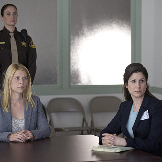 Claire Danes as Carrie Mathison and Stephanie J. Block as Patricia Cooper in Homeland