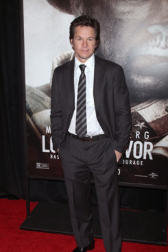 NEW YORK, NY - DECEMBER 03: Actor/producer Mark Wahlberg attends the "Lone Survivor" New York premiere at Ziegfeld Theater on December 3, 2013 in New York City. (Photo by Jim Spellman/WireImage)