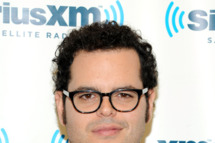 NEW YORK, NY - NOVEMBER 21: Actor Josh Gad visits SiriusXM Studios on November 21, 2013 in New York City. (Photo by Ben Gabbe/Getty Images)