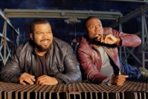 Still of Ice Cube and Kevin Hart in Ride Along (2014).