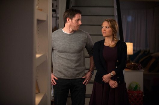 PARENTHOOD -- "You've Got Mold" Episode 514 -- Pictured: (l-r) Sam Jaeger as Joel, Erika Christensen as Julia.