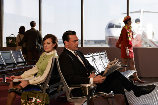 Peggy Olson (Elisabeth Moss) and Don Draper (Jon Hamm) - Mad Men _ Season 7, Gallery - Photo Credit: Frank Ockenfels 3/AMC