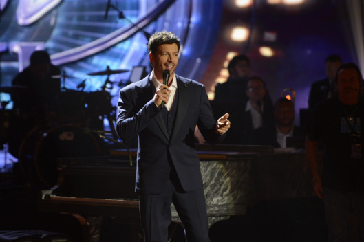 AMERICAN IDOL XIII: Harry Connick, Jr. peforms on AMERICAN IDOL XIII airing Thursday, March. 13 (9:00-10:00 PM ET / PT) on FOX. CR: Michael Becker / FOX. Copyright 2014 / FOX Broadcasting.
