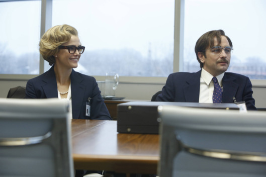 THE AMERICANS -- "Behind the Red Door" -- Episode 5 (Airs Wednesday, April 2, 10:00 PM e/p) -- Pictured: (L-R) Keri Russell as Elizabeth Jennings, Matthew Rhys as Philip Jennings -- CR: Craig Blankenhorn/FX